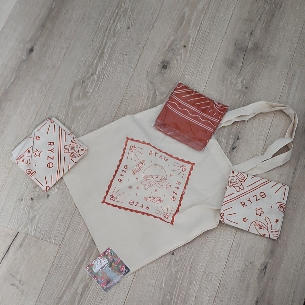 Cream and Red Shopper Tote Bag Set
